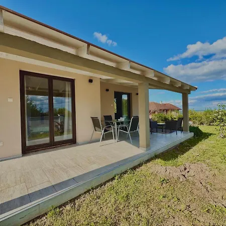 Azur - Panoramic Escape Балатональмади