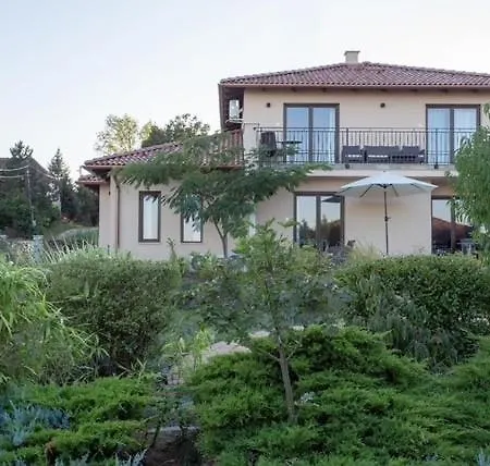 Azur - Panoramic Escape