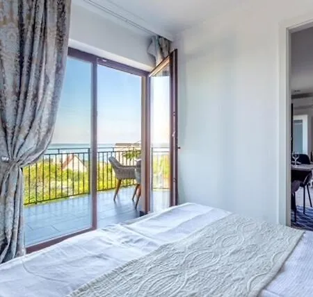 Azur - Panoramic Escape Villa