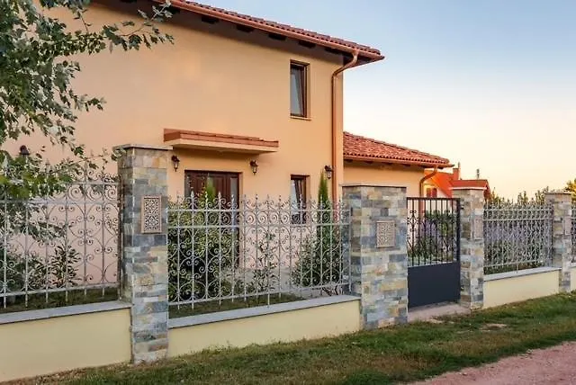 Azur - Panoramic Escape Villa