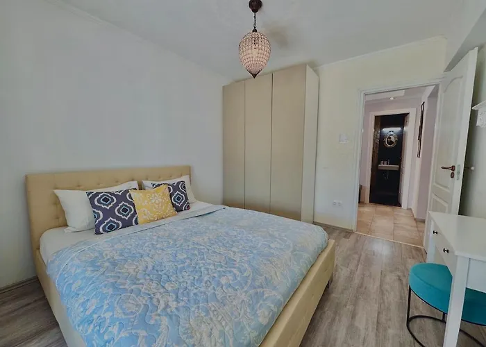 Azur - Panoramic Escape *