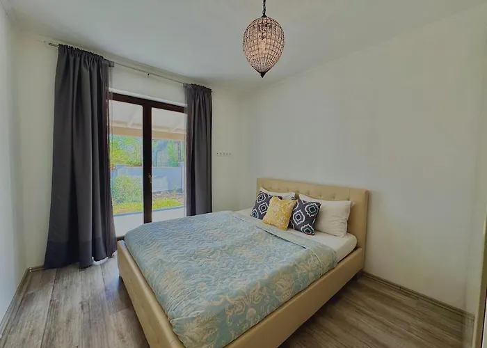 Azur - Panoramic Escape Balatonalmadi