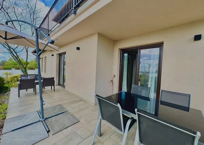 Azur - Panoramic Escape *