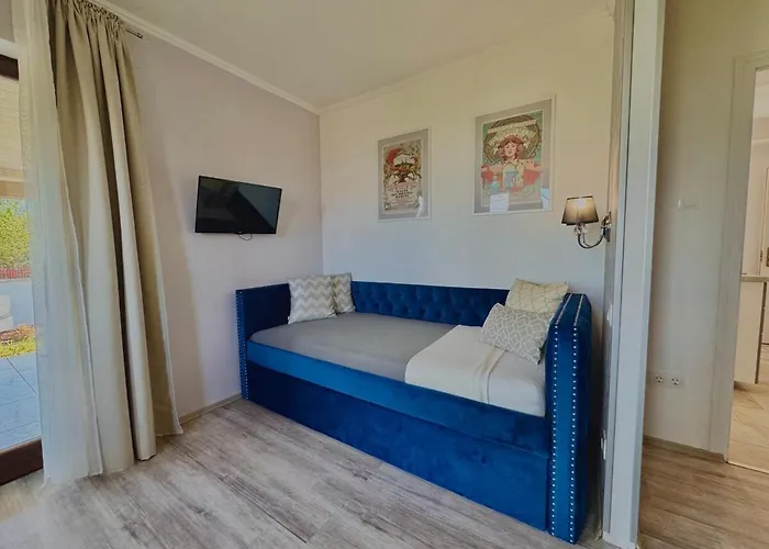 Azur - Panoramic Escape