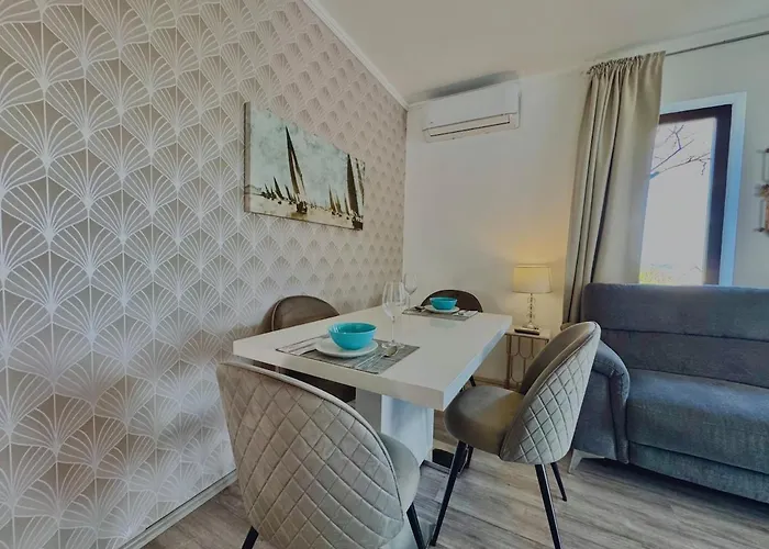 Azur - Panoramic Escape Villa