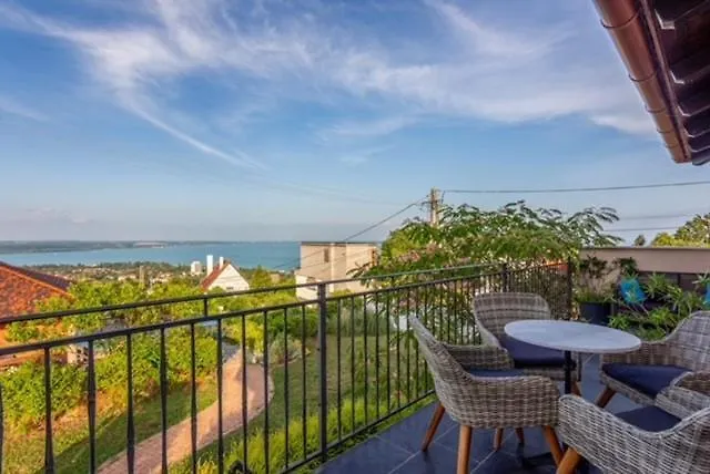 Azur - Panoramic Escape Villa Balatonalmadi