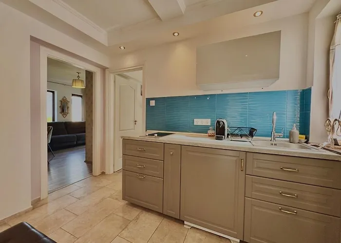 Villa Azur - Panoramic Escape Balatonalmadi