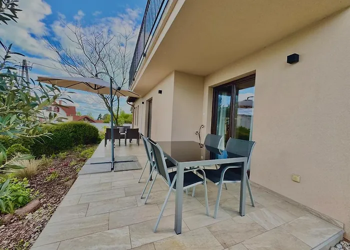 Villa Azur - Panoramic Escape Balatonalmadi